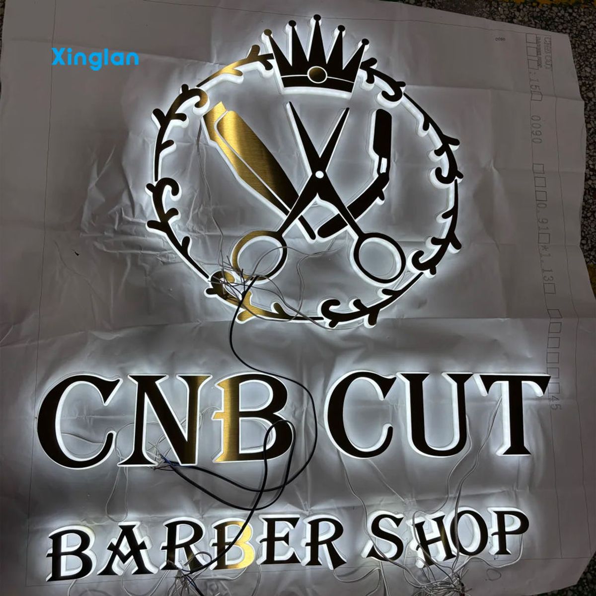 Custom Commercial Signage, Custom Commercial Signs, Custom Acrylic Store Signs, Digital Signage Ideal for Bars and Lounges