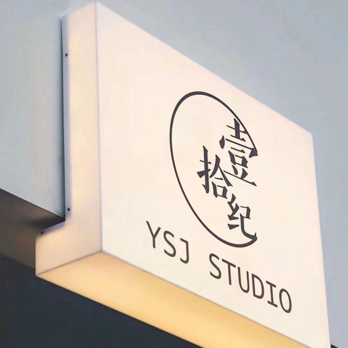 Acrylic Light Box L-Shaped Corner Outdoor Waterproof Door Sign Creative LED Billboard Customization New & Innovative