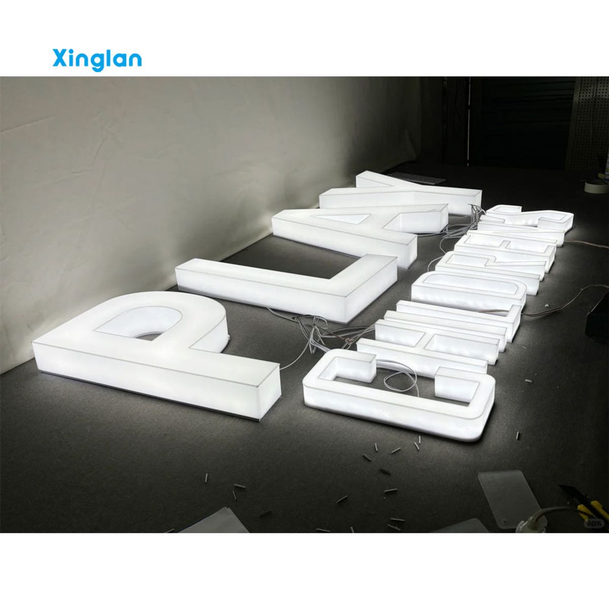 Commercial LED Signs, Custom Commercial Signs, Custom LED Light Boxes Digital Signage, Custom Acrylic Signs: Unique and Creative