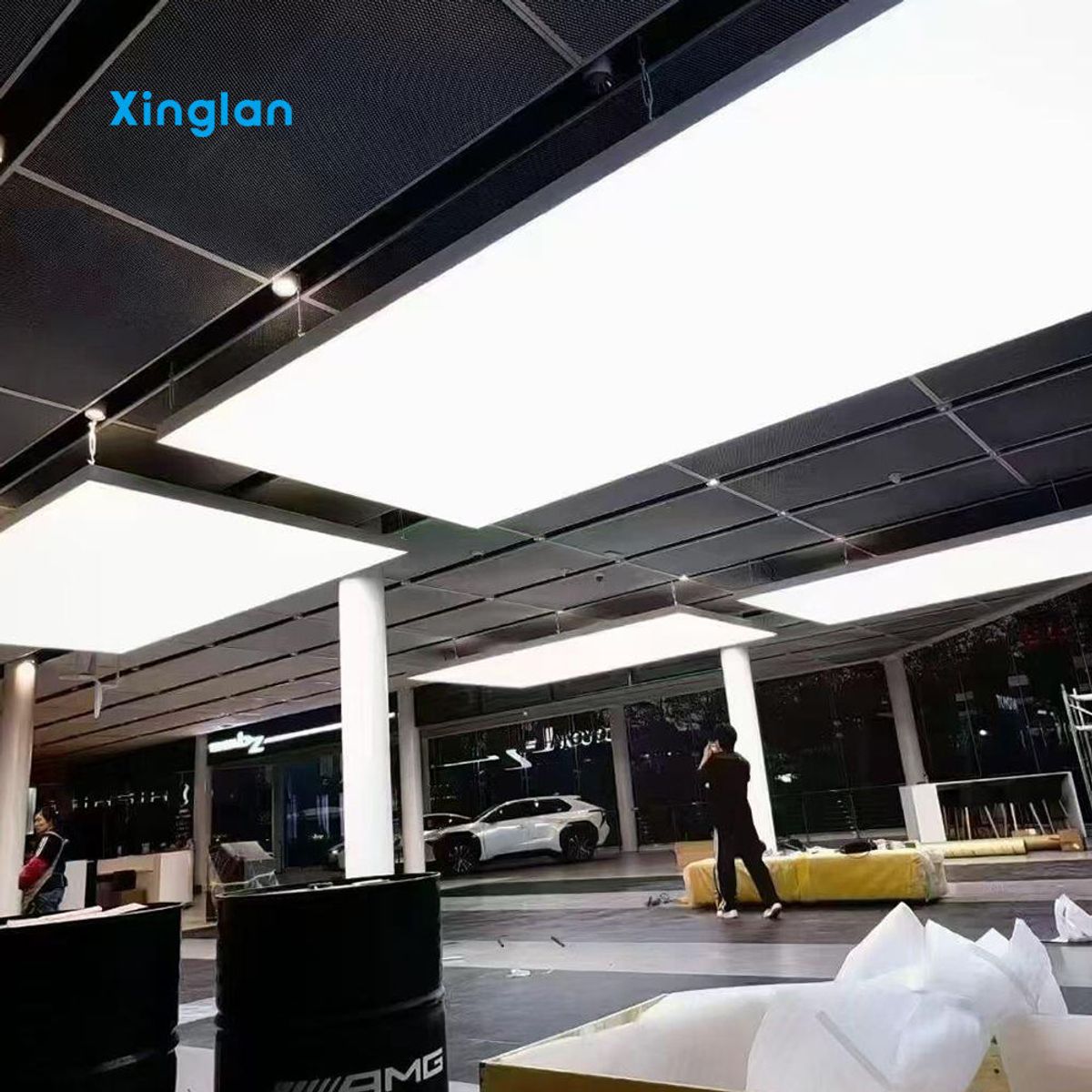 LED Light Boxes Are Made of Stretch PVC Fabric and an Aluminum Frame, and Are Suitable for Auto Paint Shops and 4S Stores.