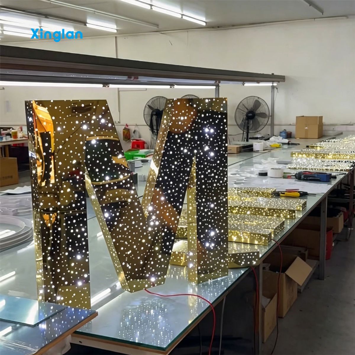 Stainless Steel Letters Digital Signage Custom Corporate Logos 3D LED Lightbox Letters Custom Metal Signs Outdoor Advertising