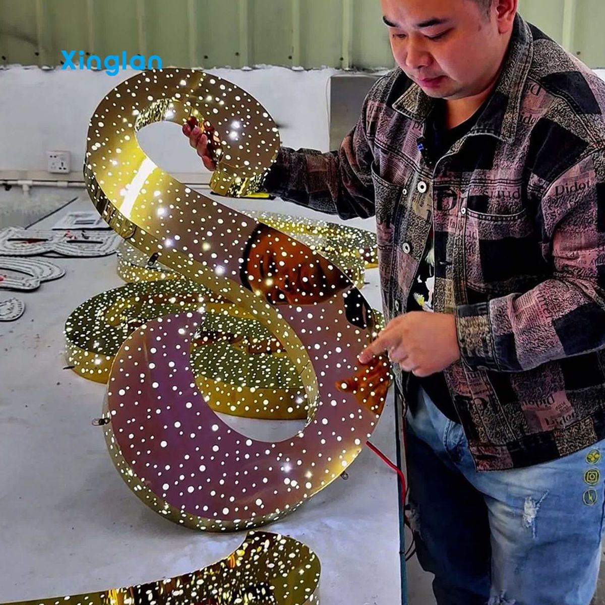 Custom Starry Sky LED Channel Letter Sign, Waterproof 3D Starlight Backlit Metal Letter Sign for Business Shopfront Advertising
