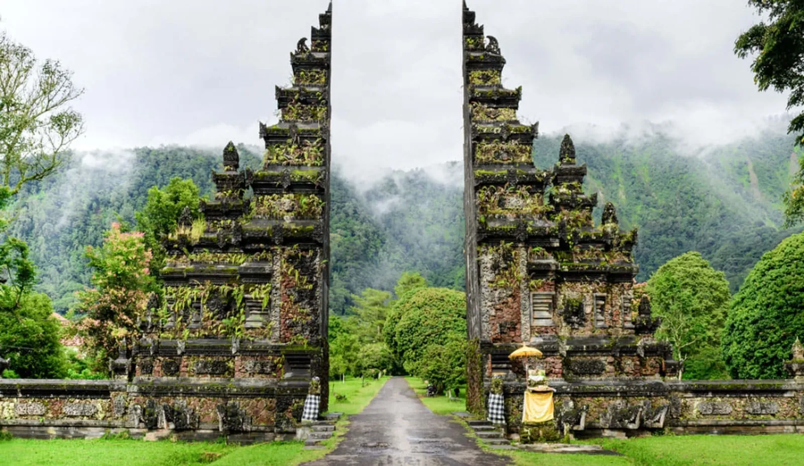 Scenic Balinese Candi Bentar split gate representing historical cultural ties