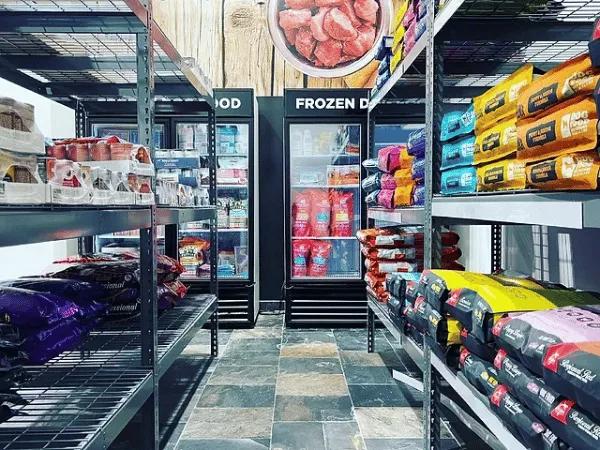 A photo of Mojo Dog Co, a pet store in Chicago that sells pet supplies