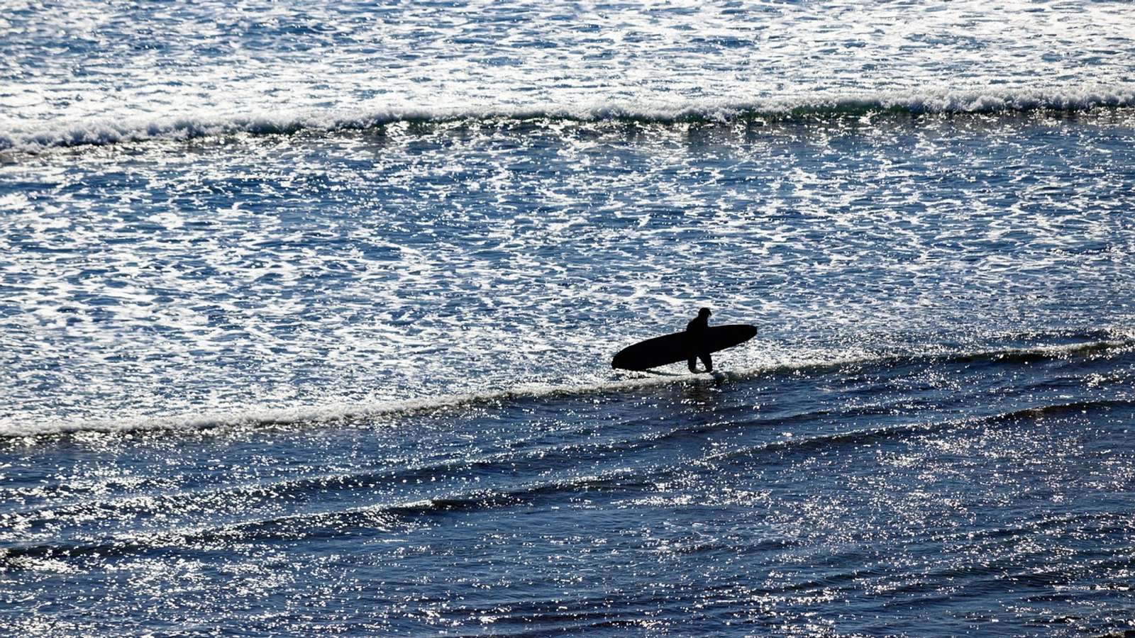 Waves rolling onto the coast at San Onofre in Southern California