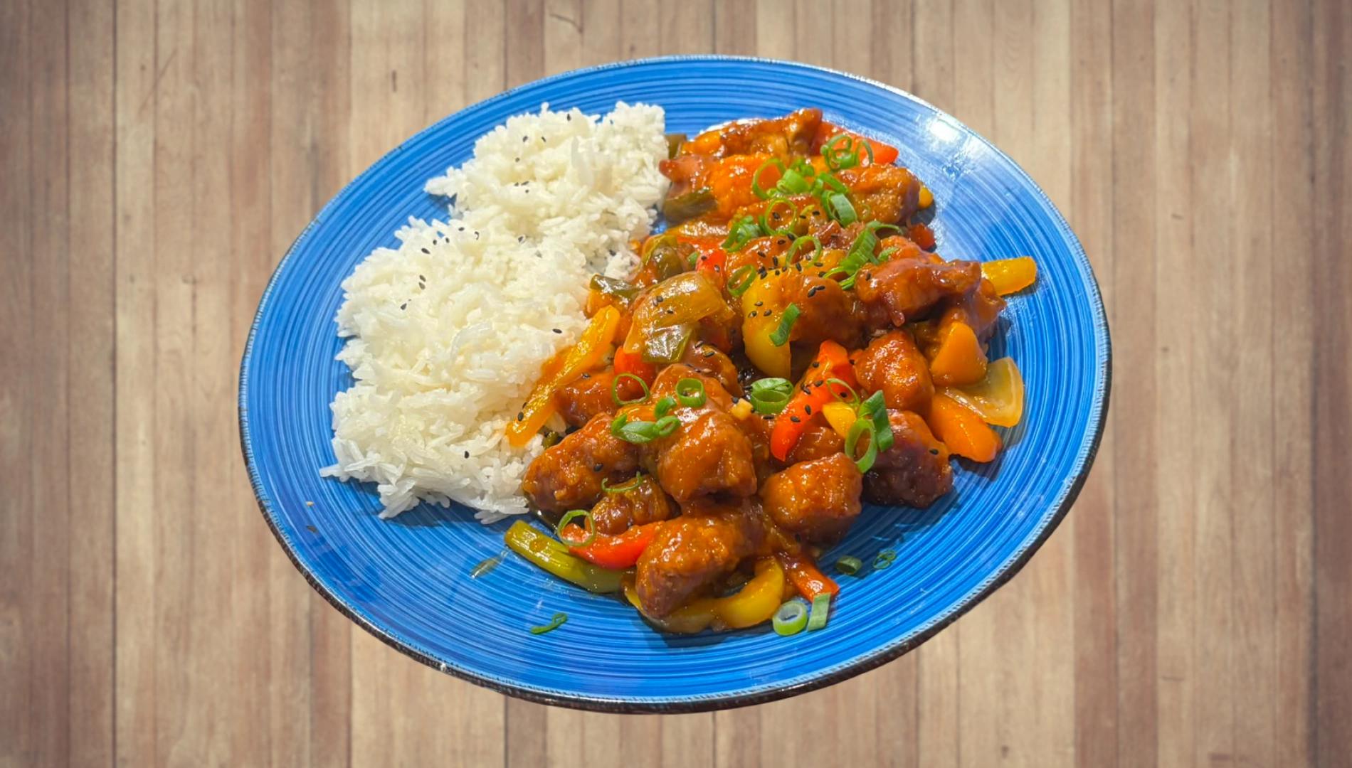 Knuspriges Schweinefleisch Süß-Sauer