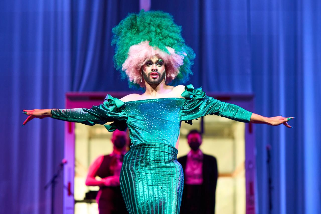 GRL PWR Ties The Knot! at The Voxel