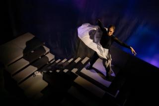 OVER / UNDER - Solo - Photo by Kiirstn Pagan