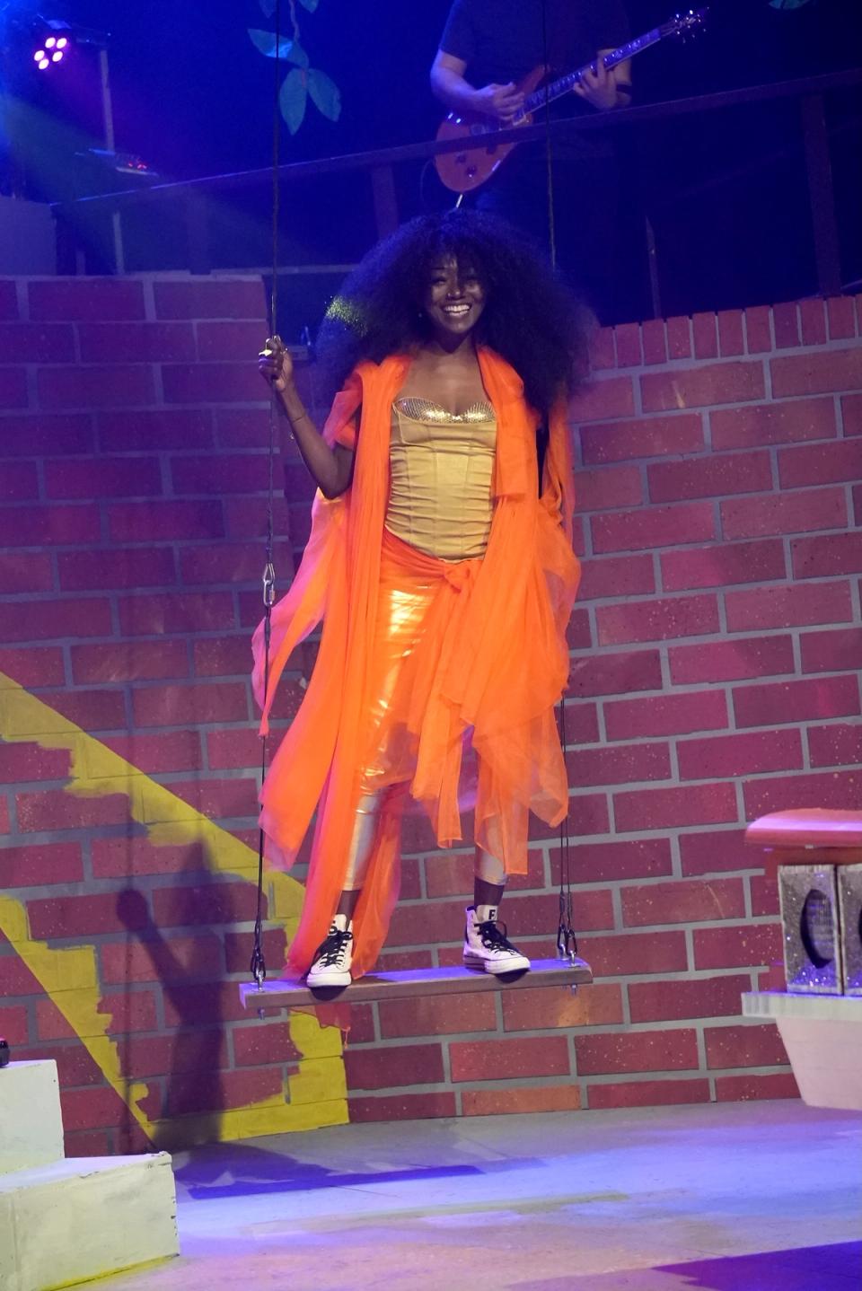 Funktopian on a swing