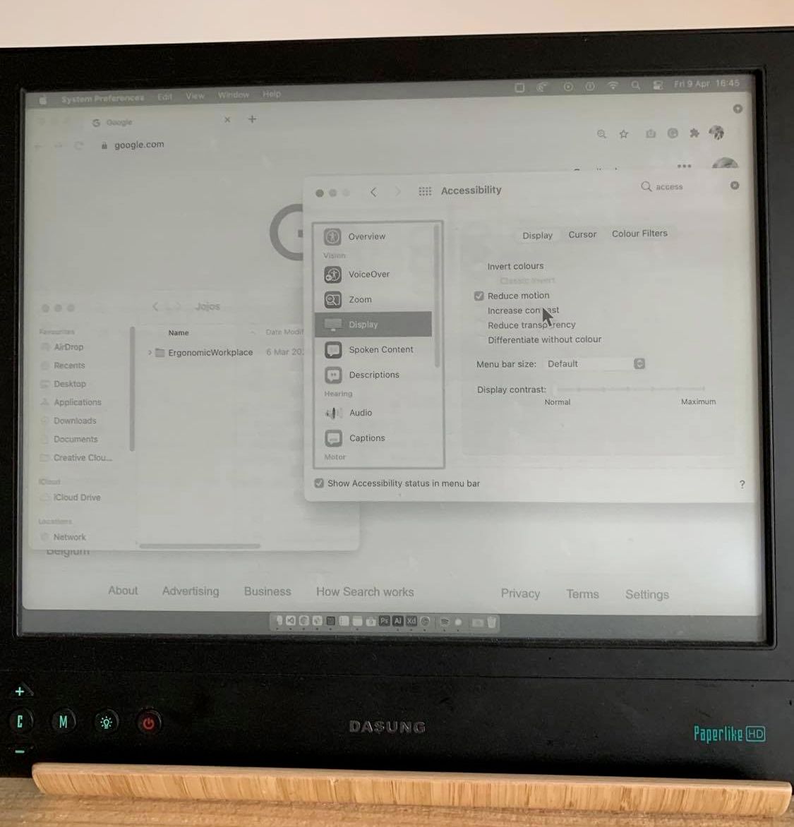 Dasung e-ink scherm zonder verhoogde contrast instelling op macOS