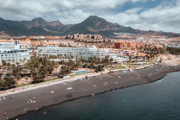 Dónde alojarse en Tenerife con niños: mejores zonas y hoteles