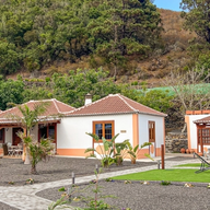 Villas Morera, rural houses with a pool in Breña Baja, La Palma