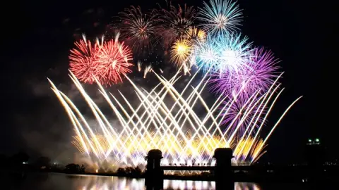 第41回調布花火大会 9月12日開催決定! 多摩川に1万発