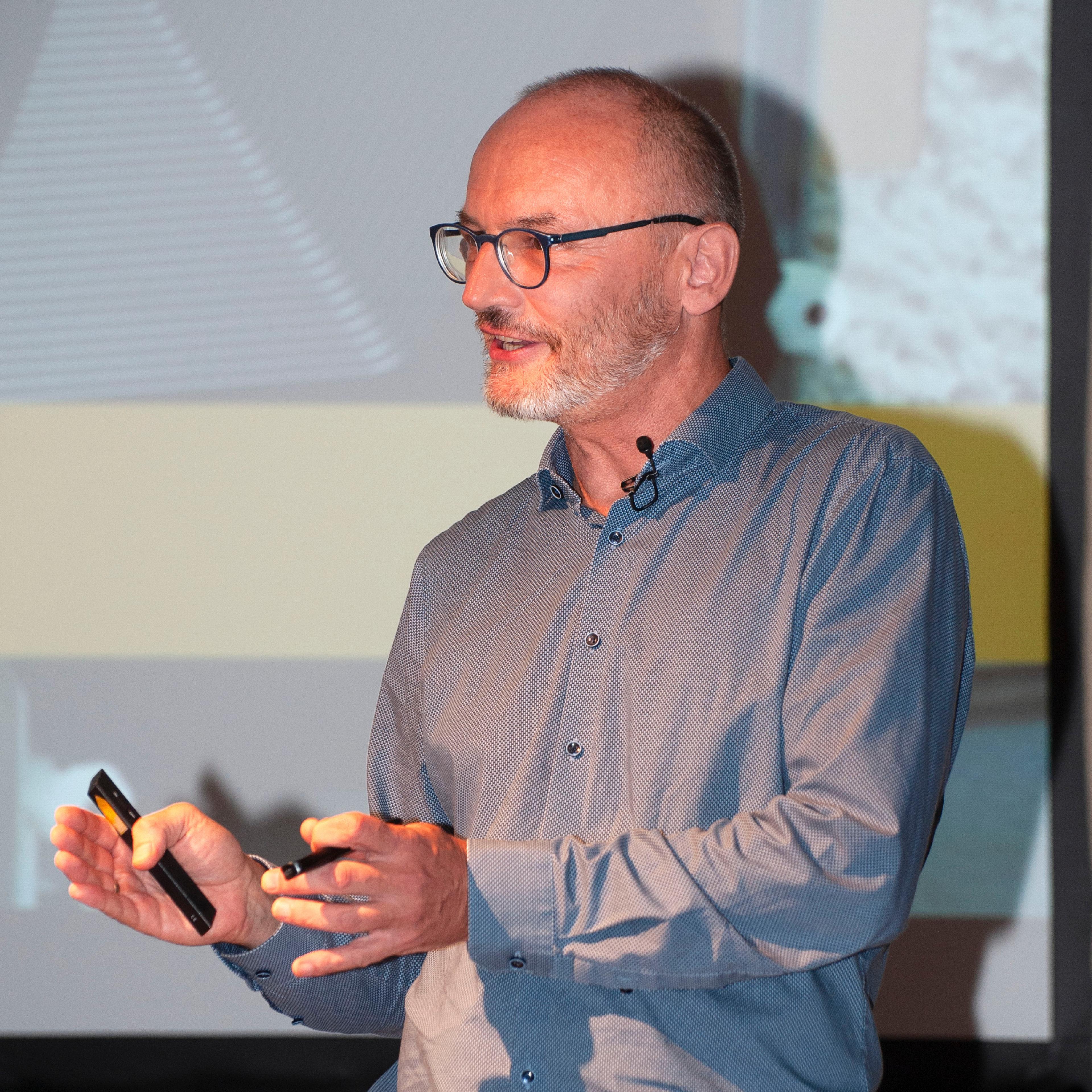 Zero-carbon Ecologies