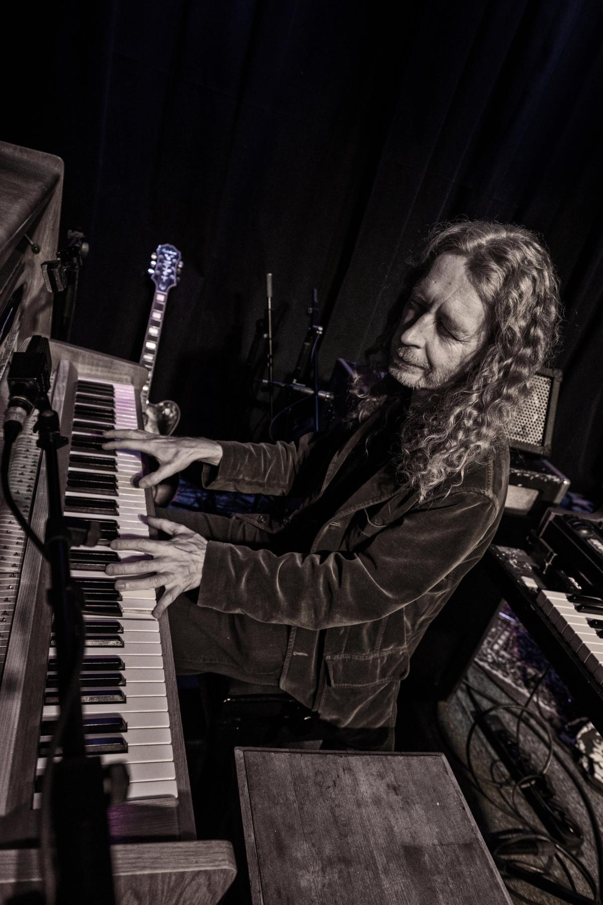 Jan Kořínek at the Hammond organ