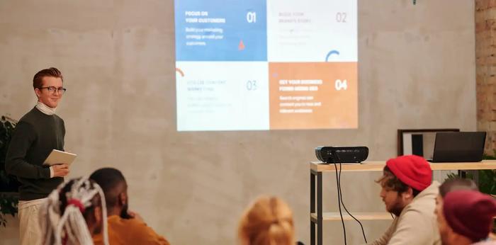 revenue intelligence coaching