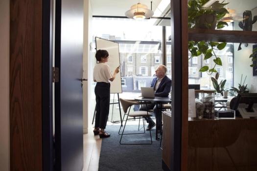 Consulting guide: What is consulting, how to start, and how to grow
