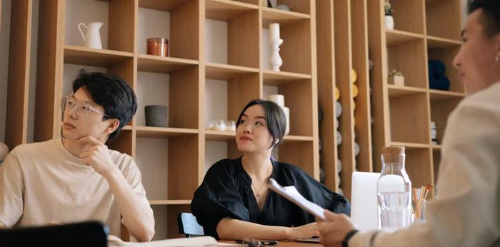 how to engage with sales presentations