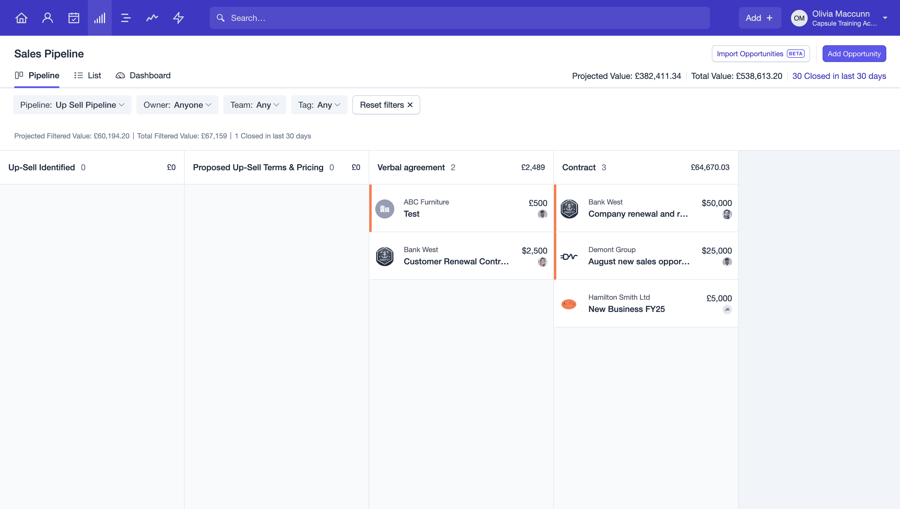 Ejemplo de un flujo de trabajo personalizado para ventas adicionales en Capsule Sales Pipeline