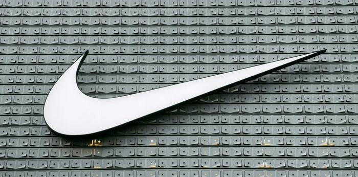 Nike in email sales funnel