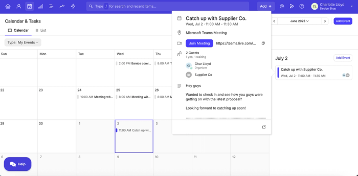 Visualização do calendário mostrando eventos de integração do Calendário Outlook e link do Teams Meeting para entrar em uma chamada