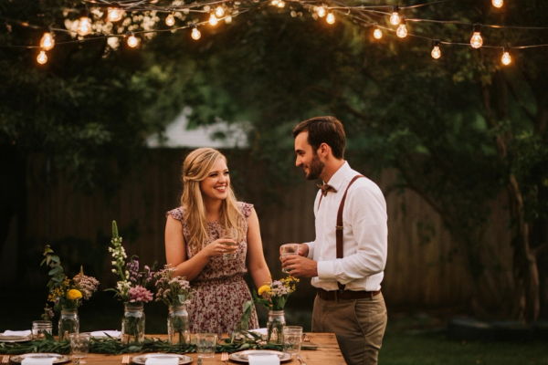 Se marier jeune avec un petit budget : Comment célébrer l'amour sans se ruiner