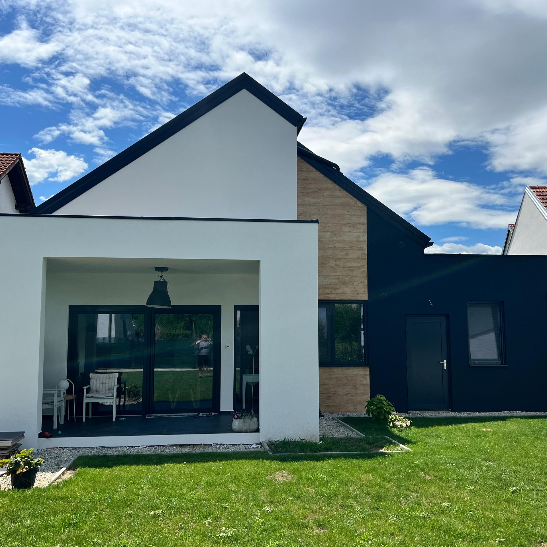 Obiteljska kuća Petričević - dvorište