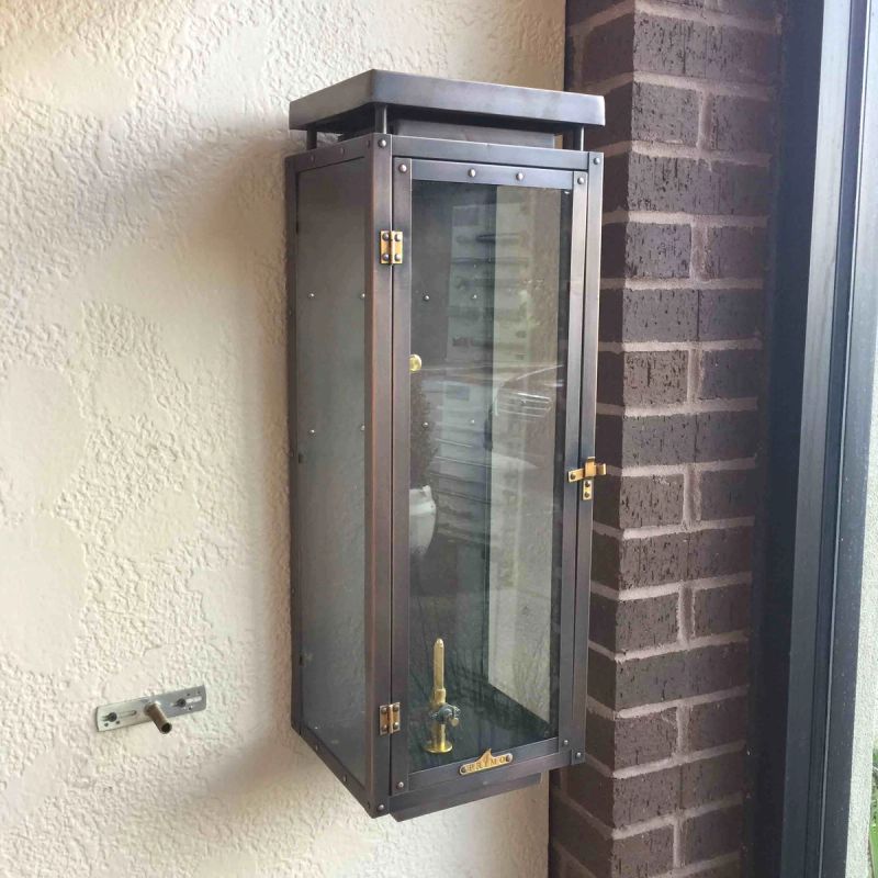 Primo Yorkshire Gas Flush Wall Mount Lifestyle 21