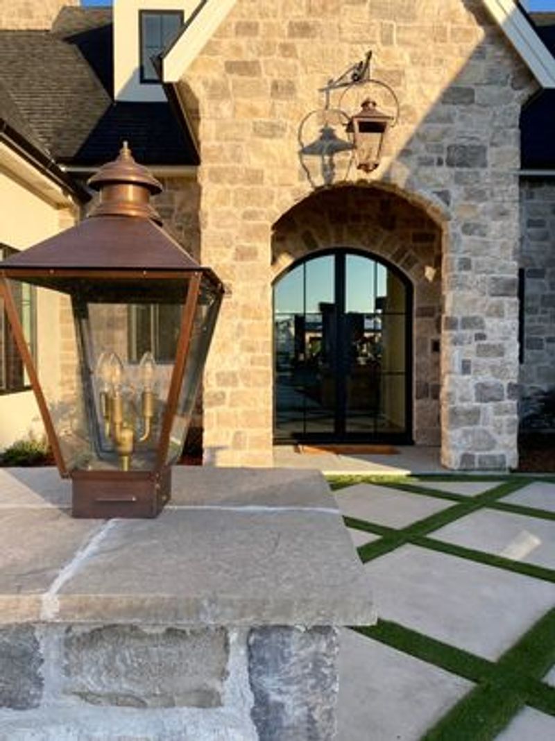 The CopperSmith Adam Street Electric Pier Mount Lifestyle 17