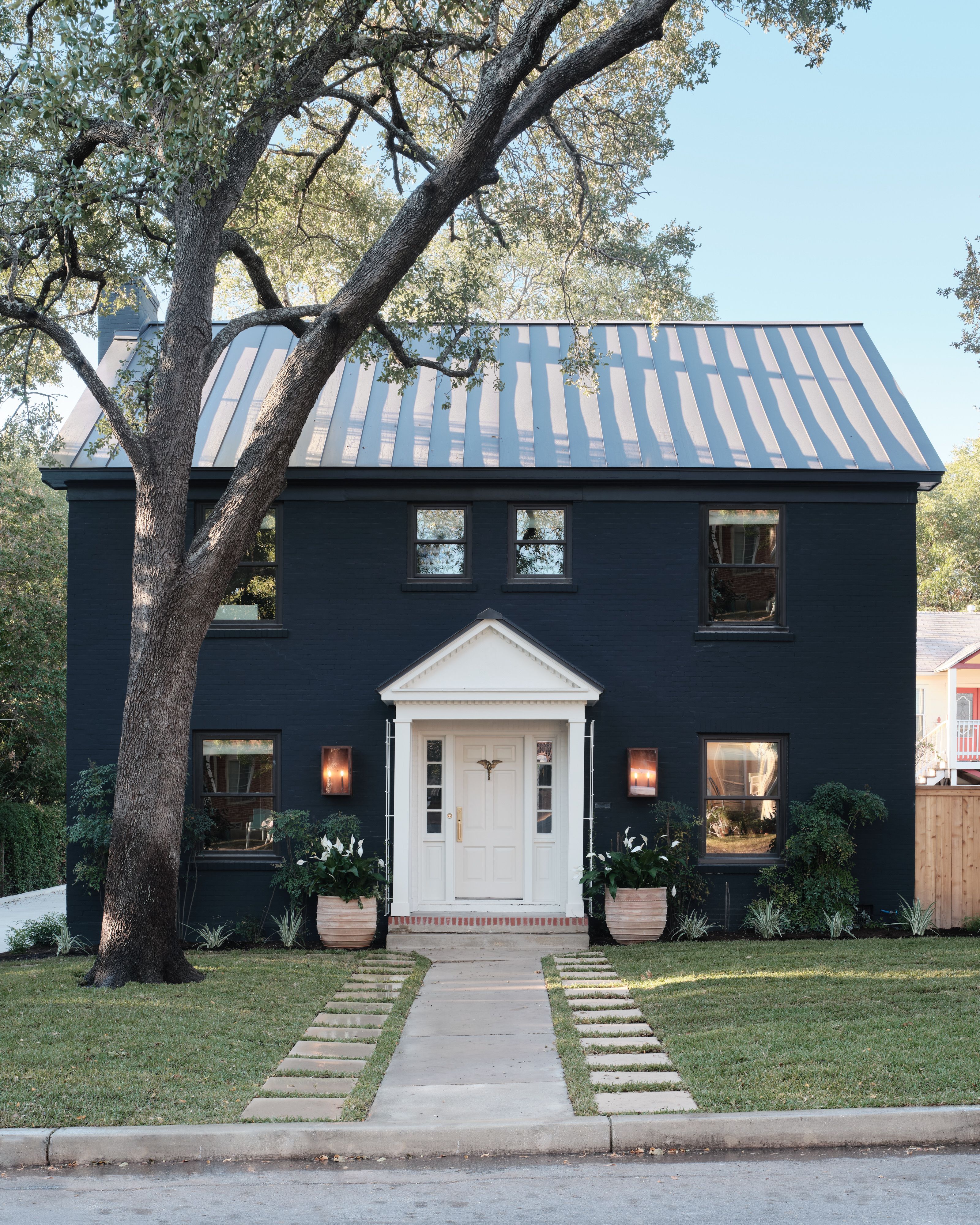 St. James Gemini Electric Wall Mount Lifestyle 1