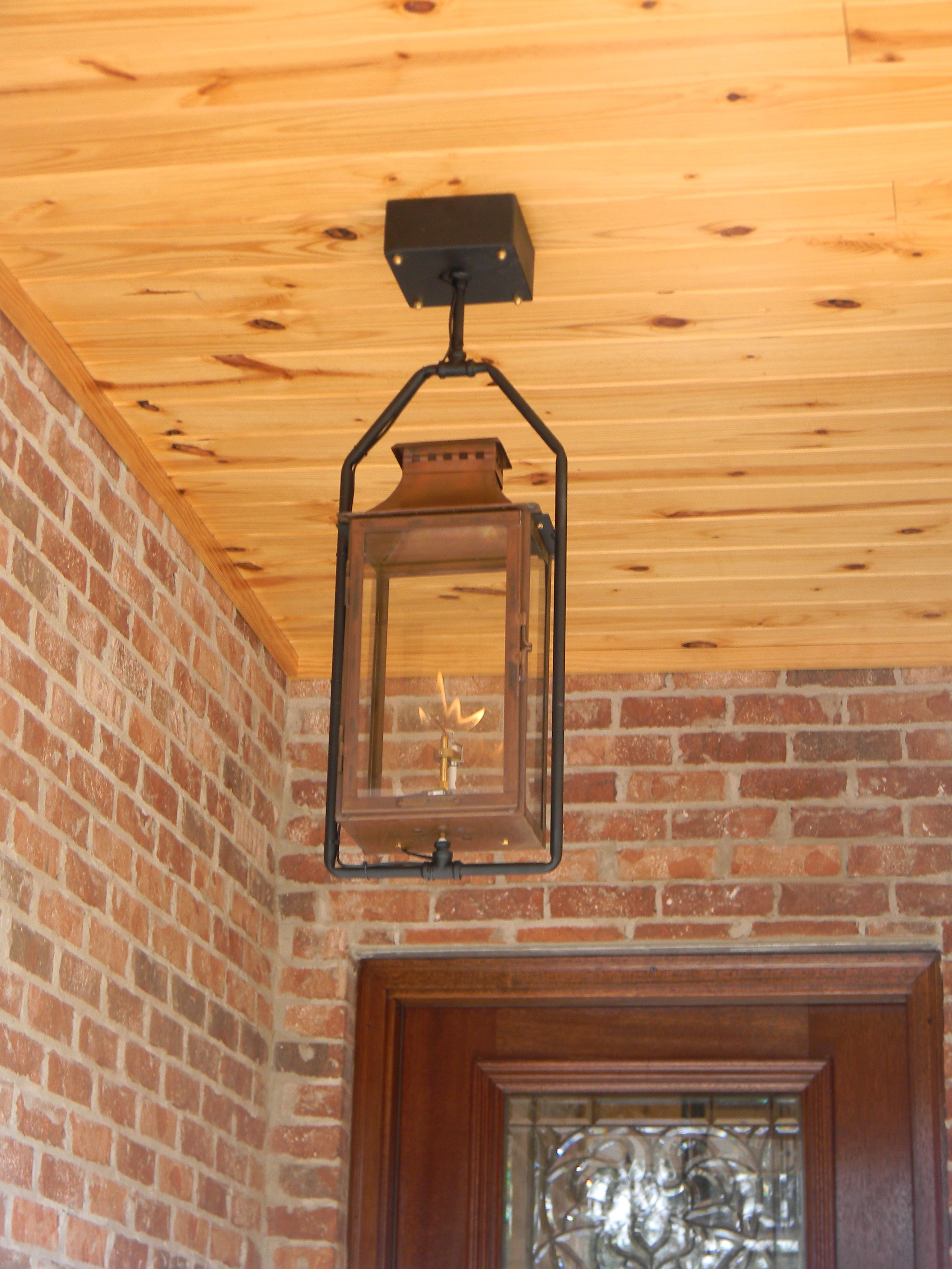 St. James Gas Full Yoke Hanging Lifestyle 9