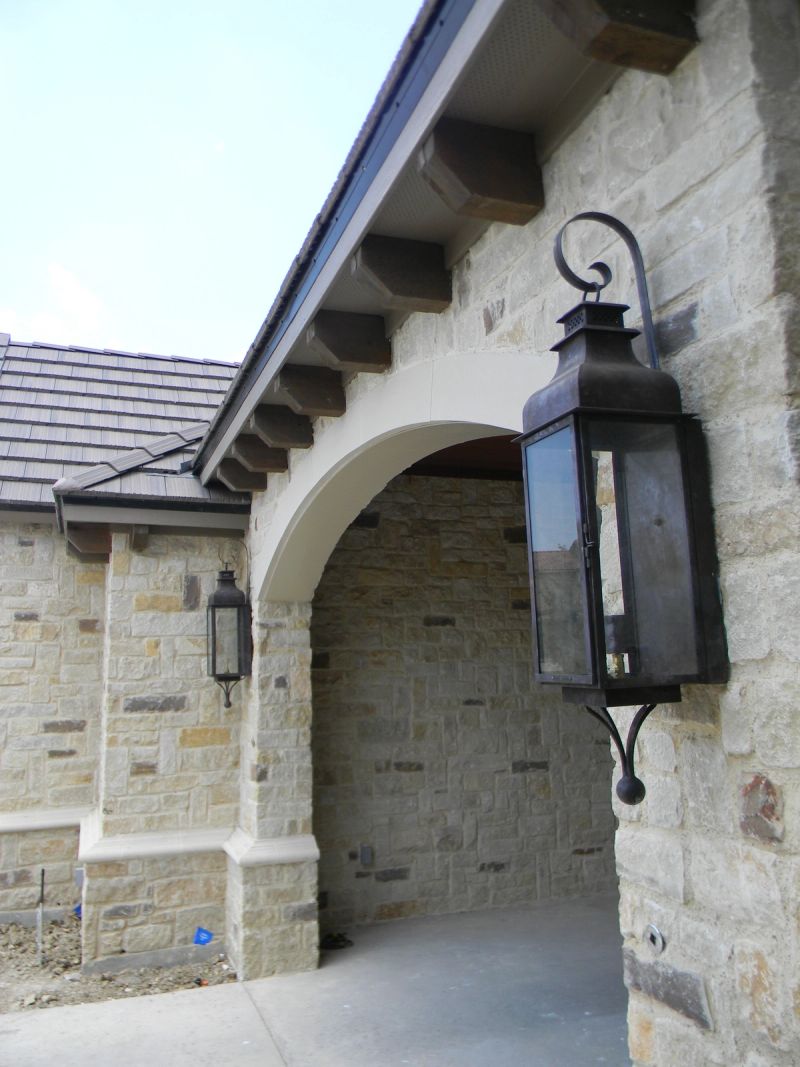 St. James Sarasota Gas Top Scroll Wall Mount Lifestyle 78