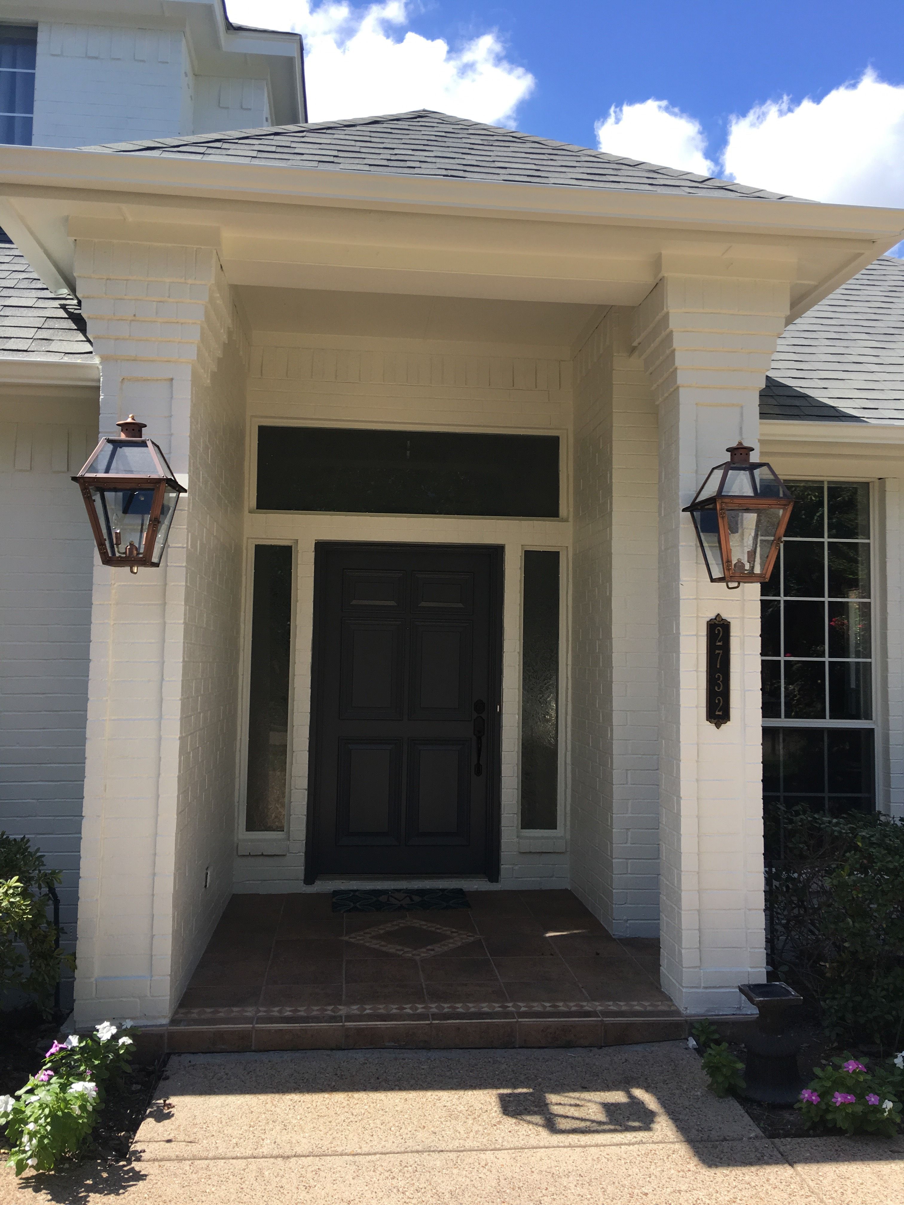 Primo Orleans Electric Wall Mount Lifestyle 68