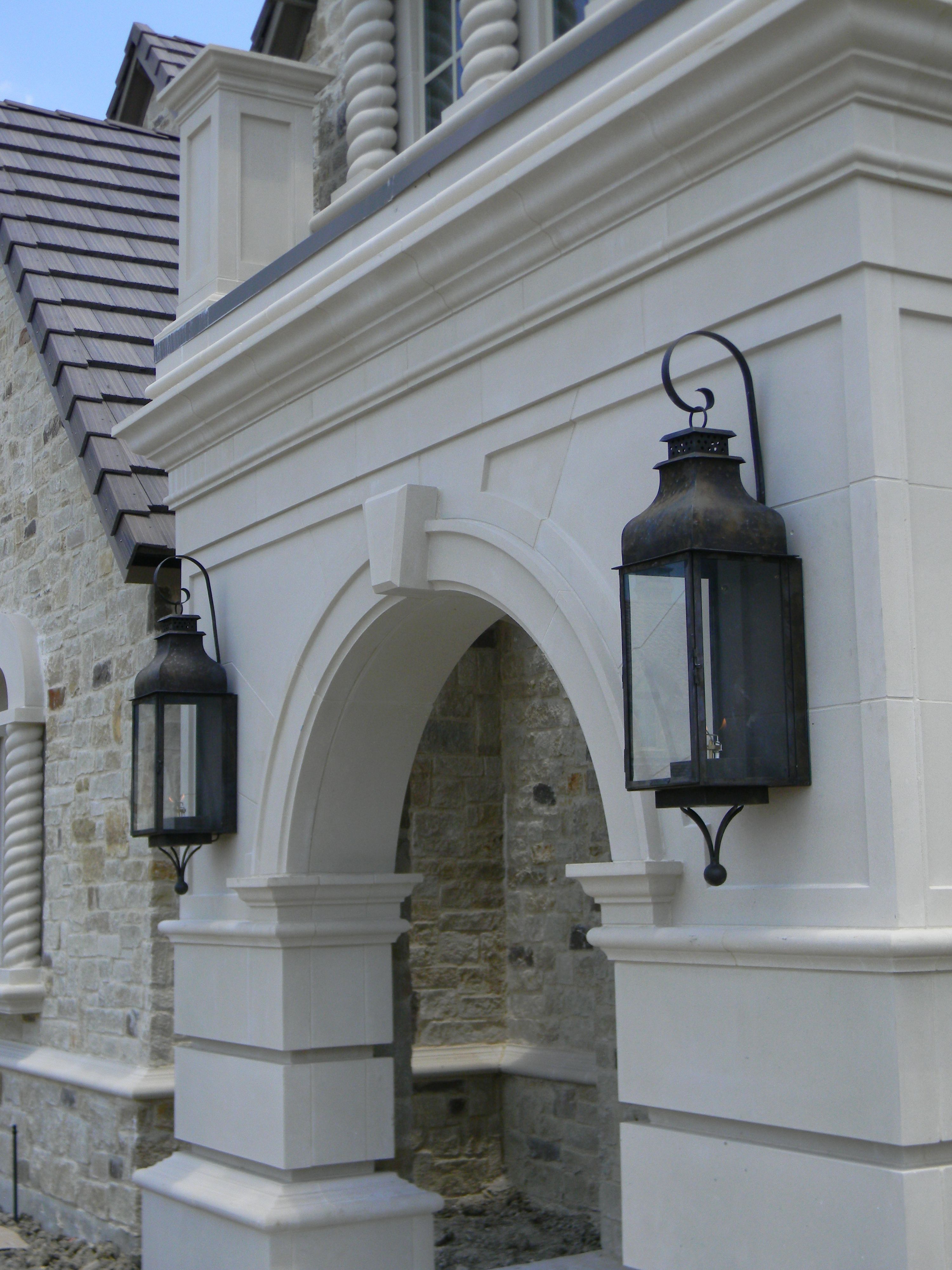 St. James Sarasota Gas Top Scroll Wall Mount Lifestyle 68