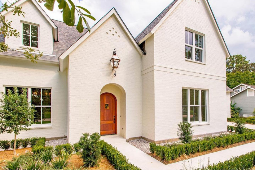 Primo Orleans Gas Top and Bottom Scroll Wall Mount Lifestyle 46