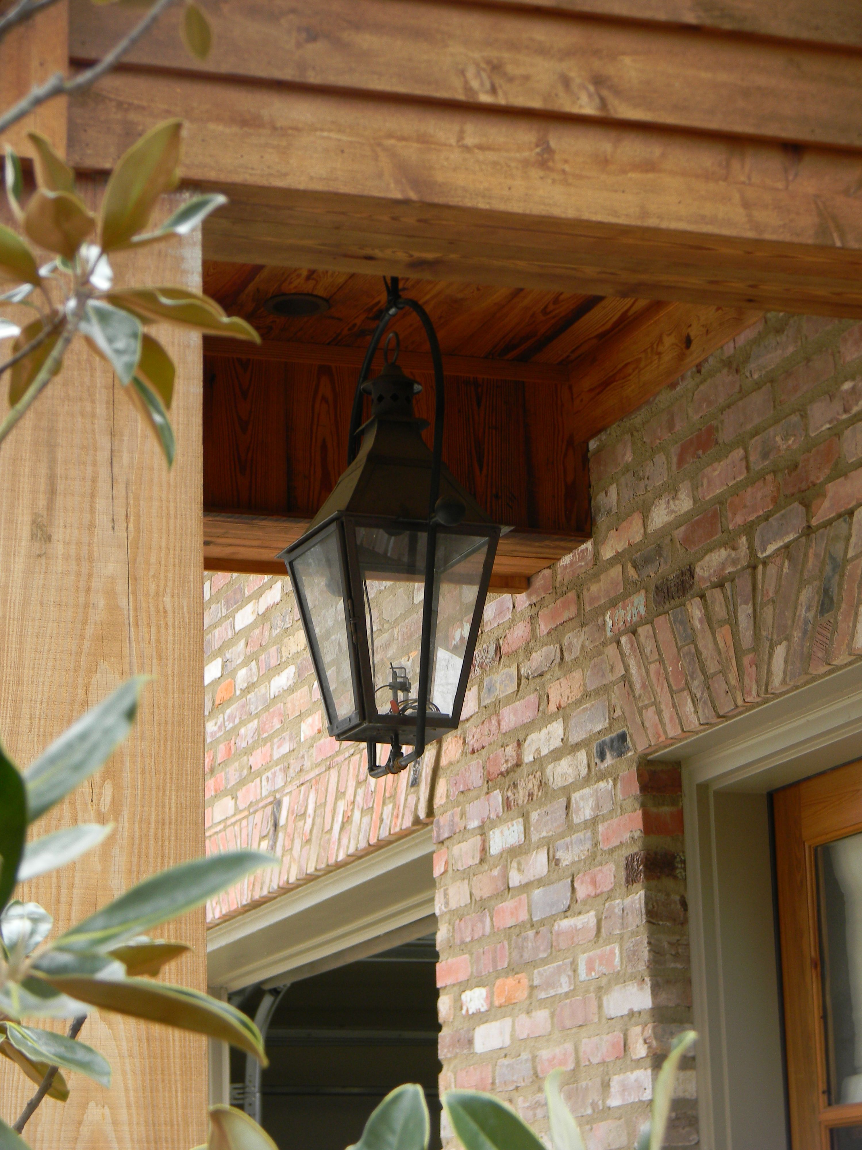 St. James Chesapeake Gas Full Yoke Hanging Lifestyle 10