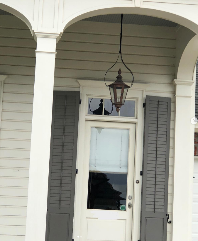 Primo Nottoway Gas Hanging Pendant Yoke Lifestyle 3