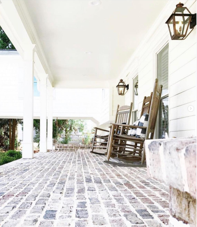 Primo Orleans Electric Wall Mount Lifestyle 31