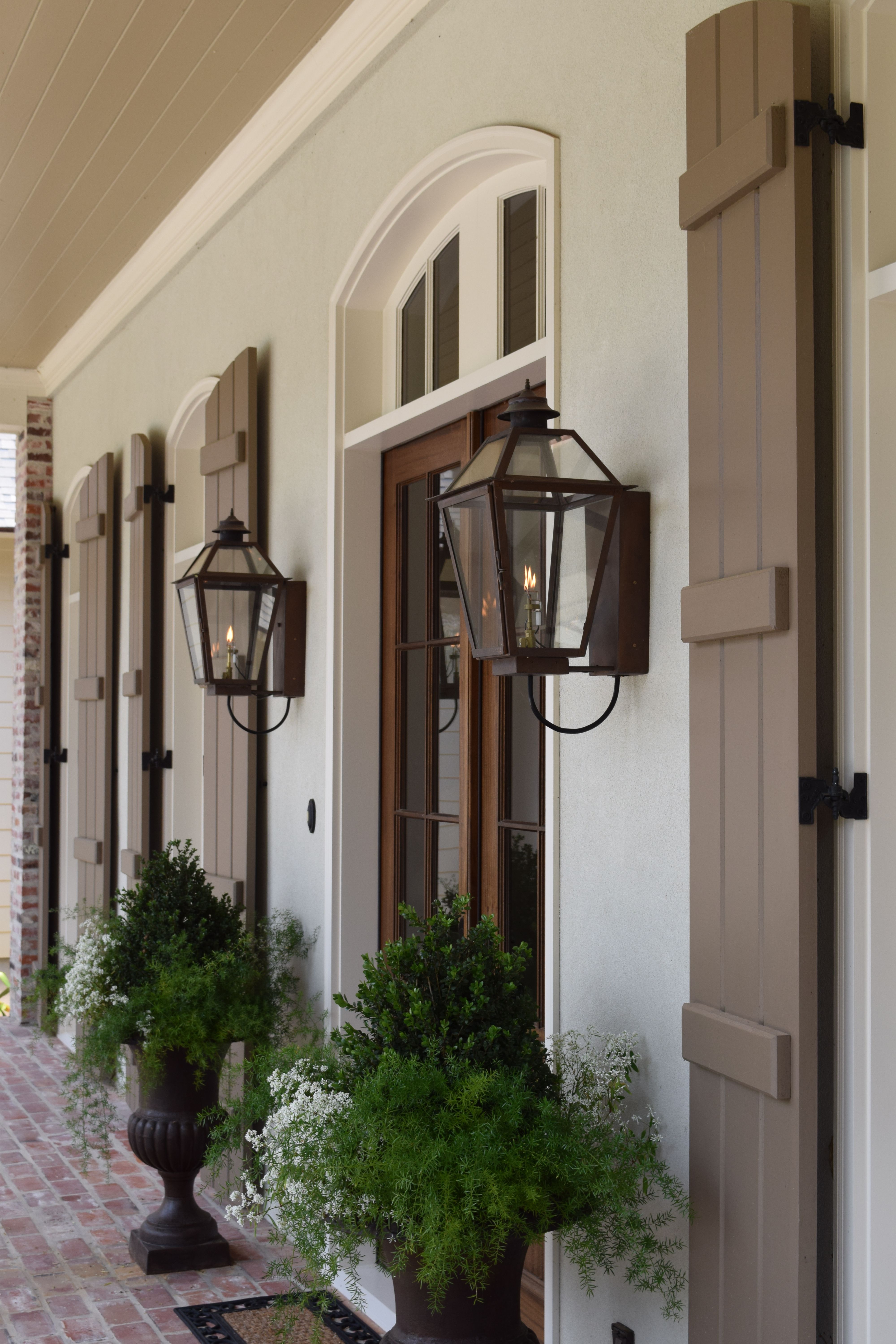 St. James Magnolia Gas Wall Mount Lifestyle 39