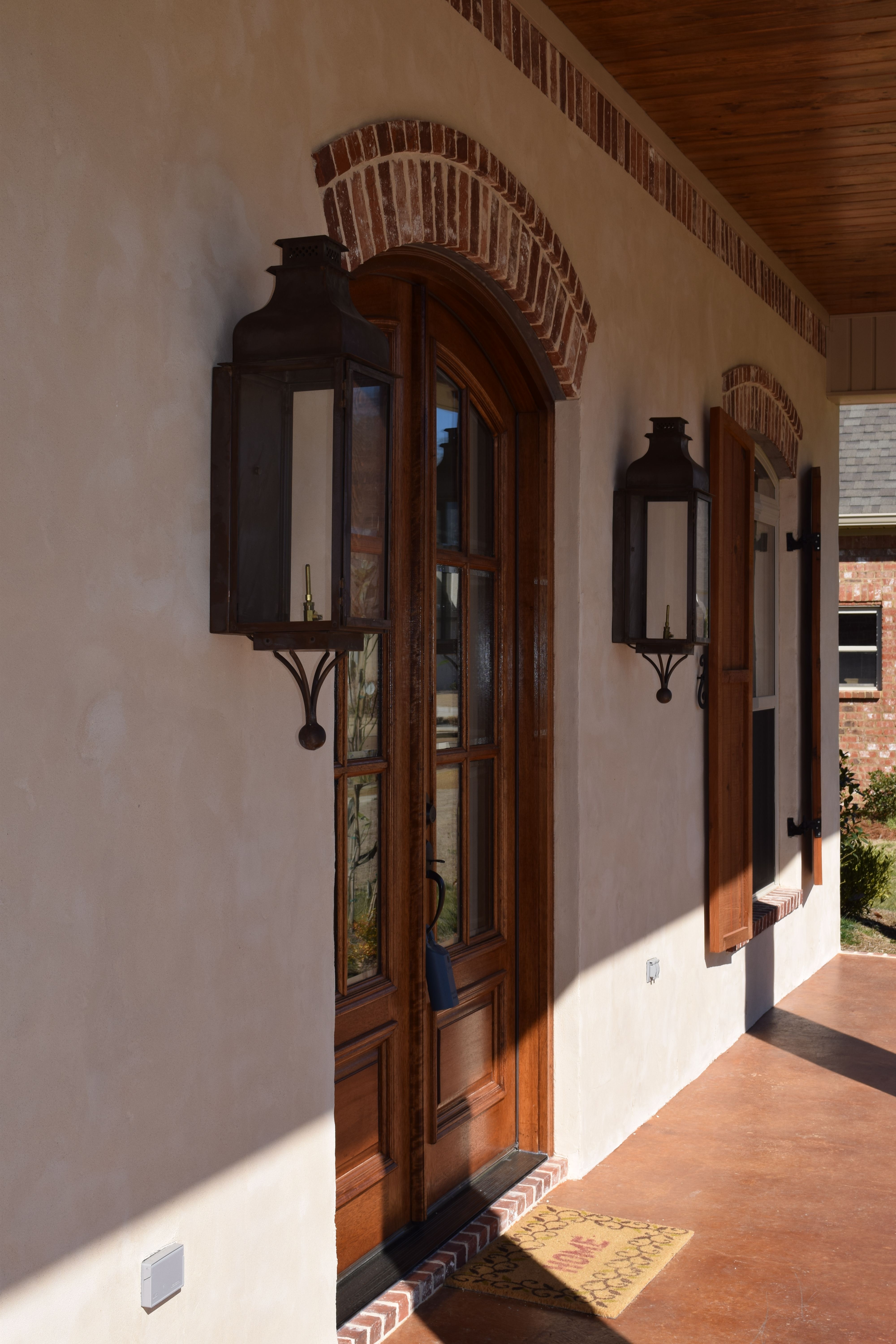 St. James Sarasota Gas Wall Mount Lifestyle 49