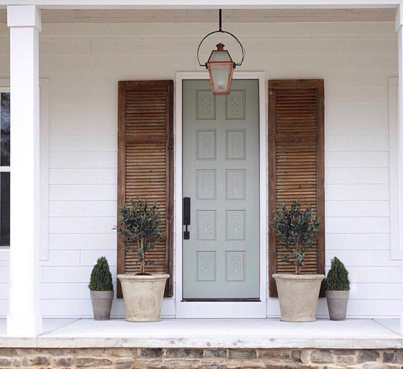 The CopperSmith Georgetown Electric Yoke Hanging Mount Lifestyle 31