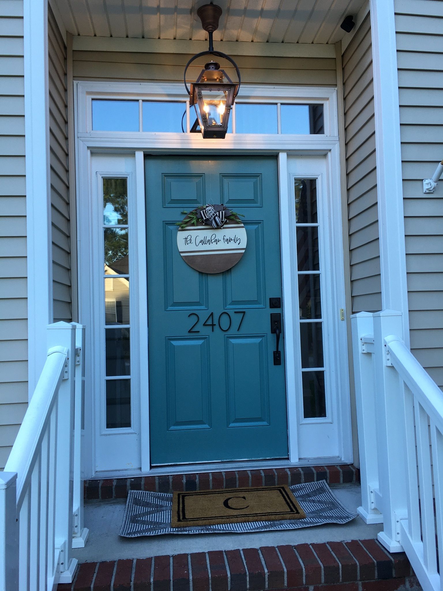 Primo Orleans Electric Hanging Yoke Lifestyle 10