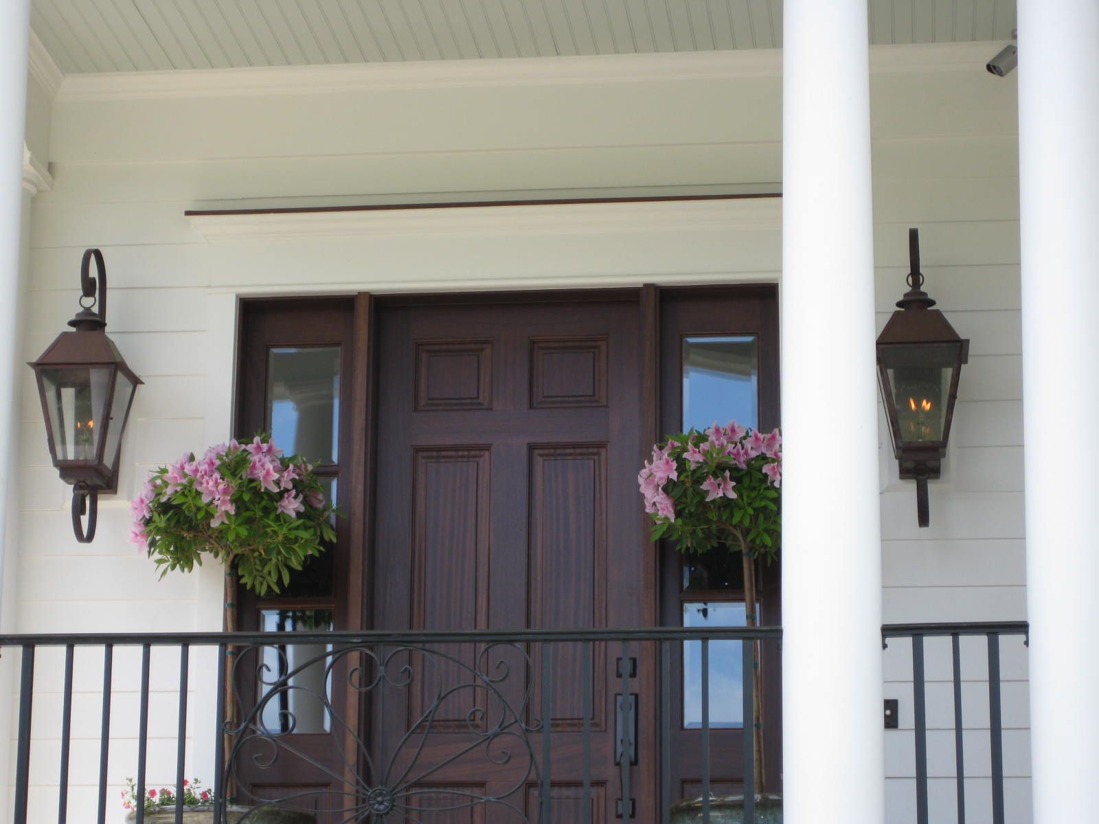 St. James Magnolia Gas Wall Mount Lifestyle 55