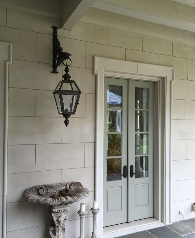 The CopperSmith Georgetown Electric Estate Extension Top and Bottom Finial Hanging Mount Lifestyle 18