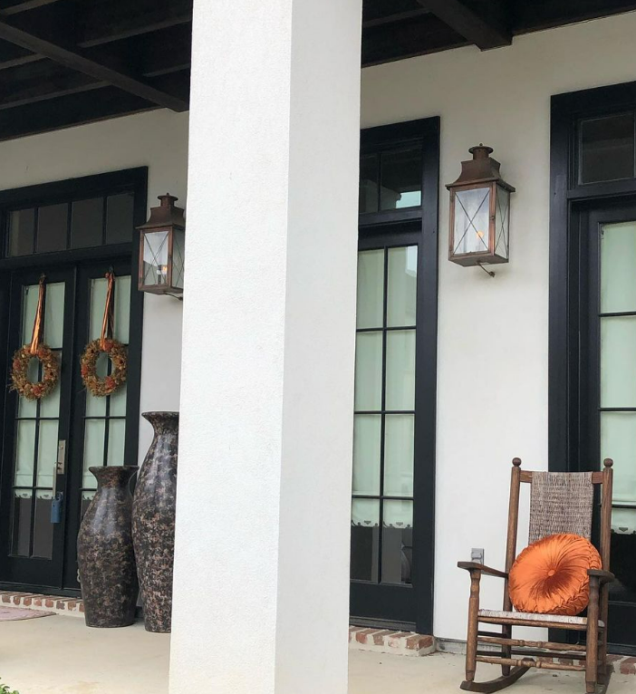 Primo Breaux Bridge Wall Mount Lifestyle 10