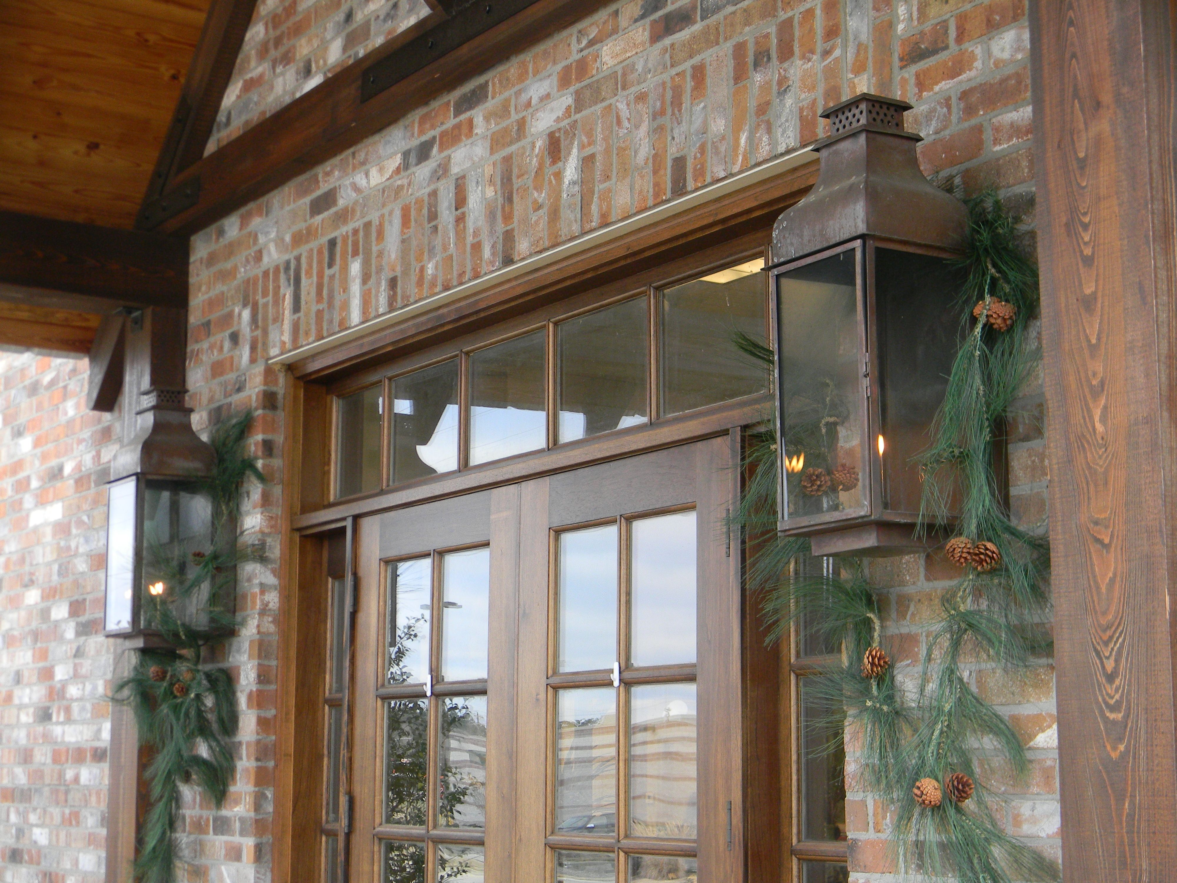 St. James Sarasota Gas Wall Mount Lifestyle 63