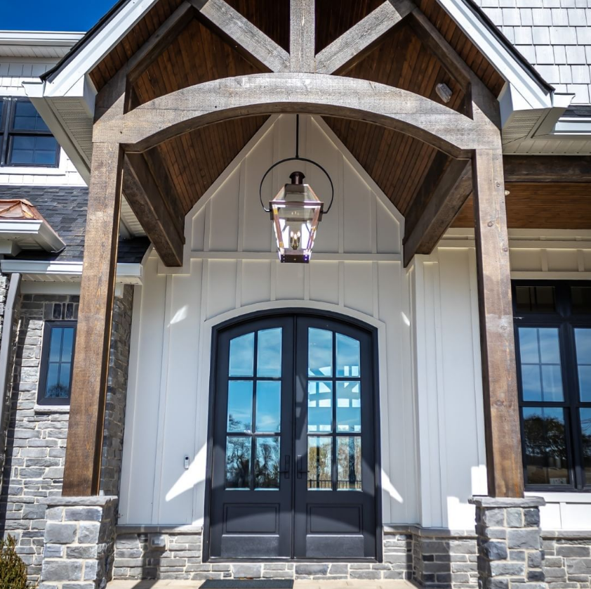 The CopperSmith Georgetown Electric Hanging Yoke Mount Lifestyle 16