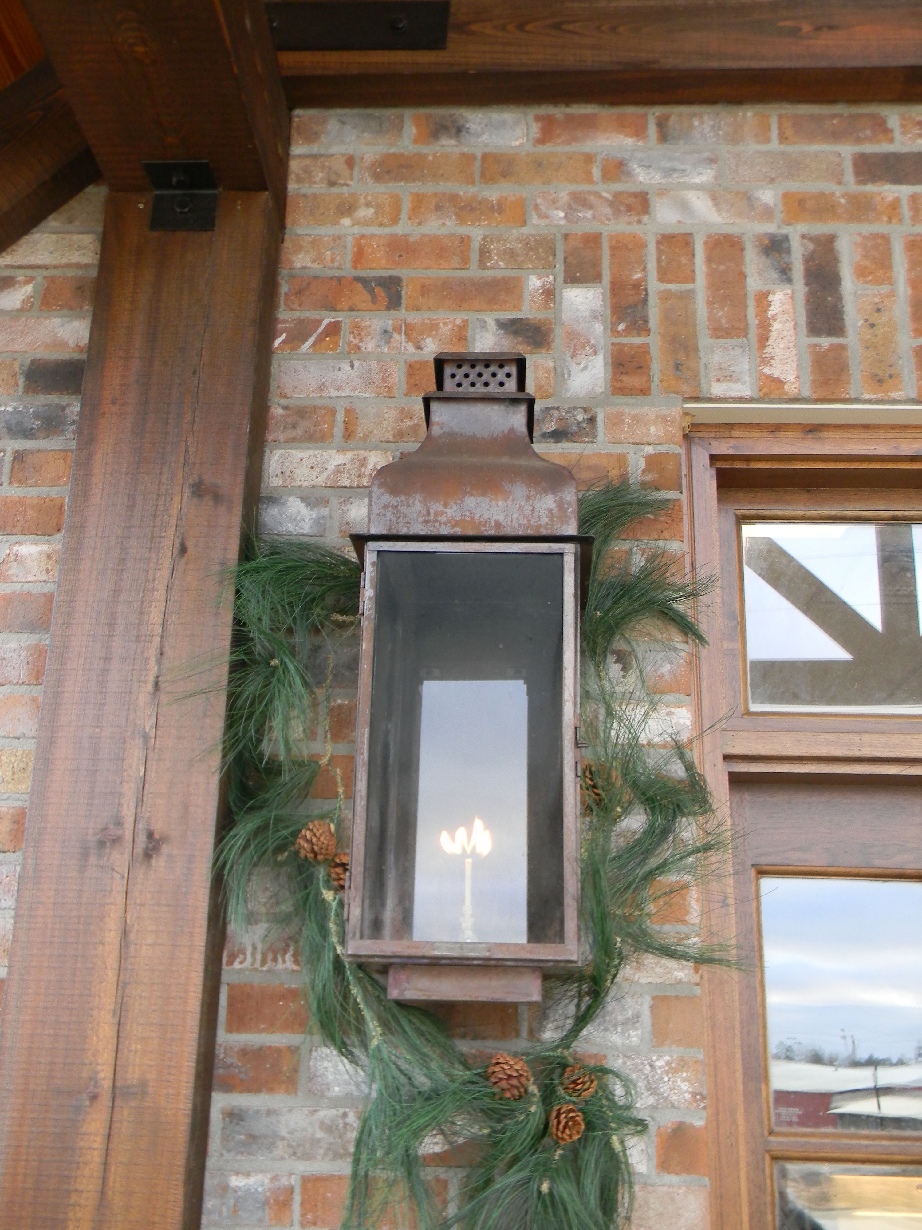 St. James Sarasota Gas Wall Mount Lifestyle 65