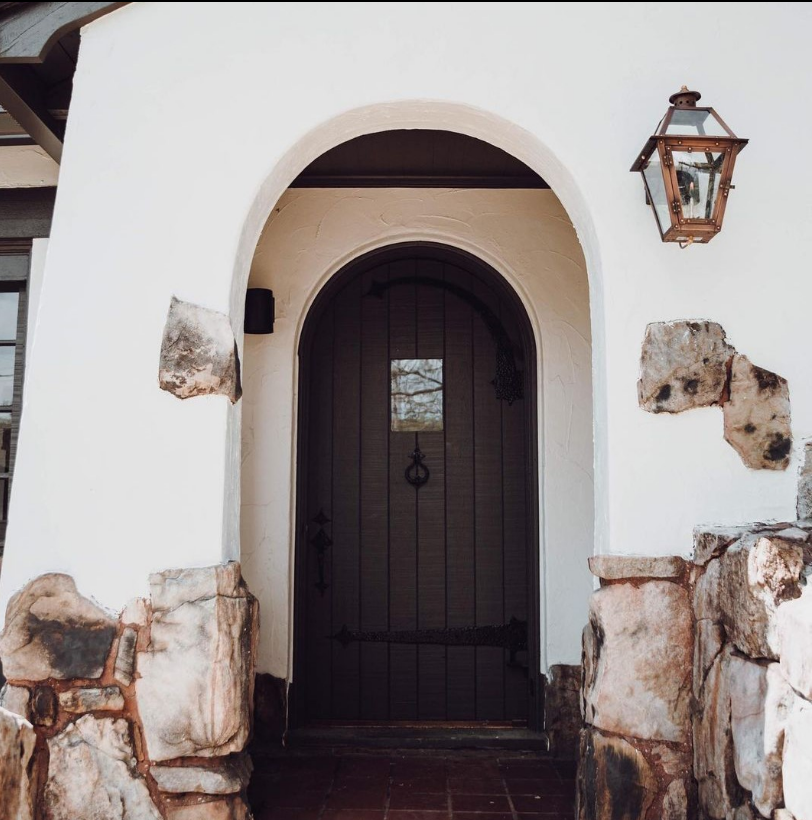 The CopperSmith Georgetown Gas Wall Mount Lifestyle 53