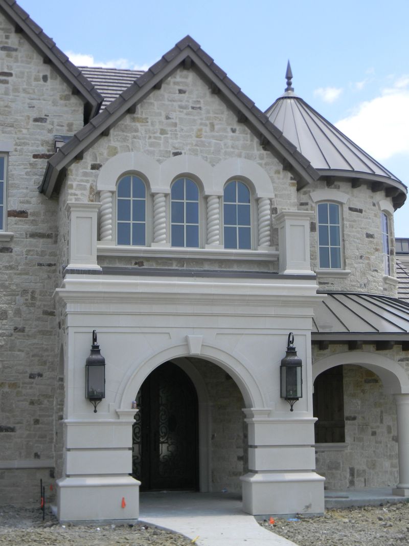 St. James Sarasota Gas Top Scroll Wall Mount Lifestyle 69
